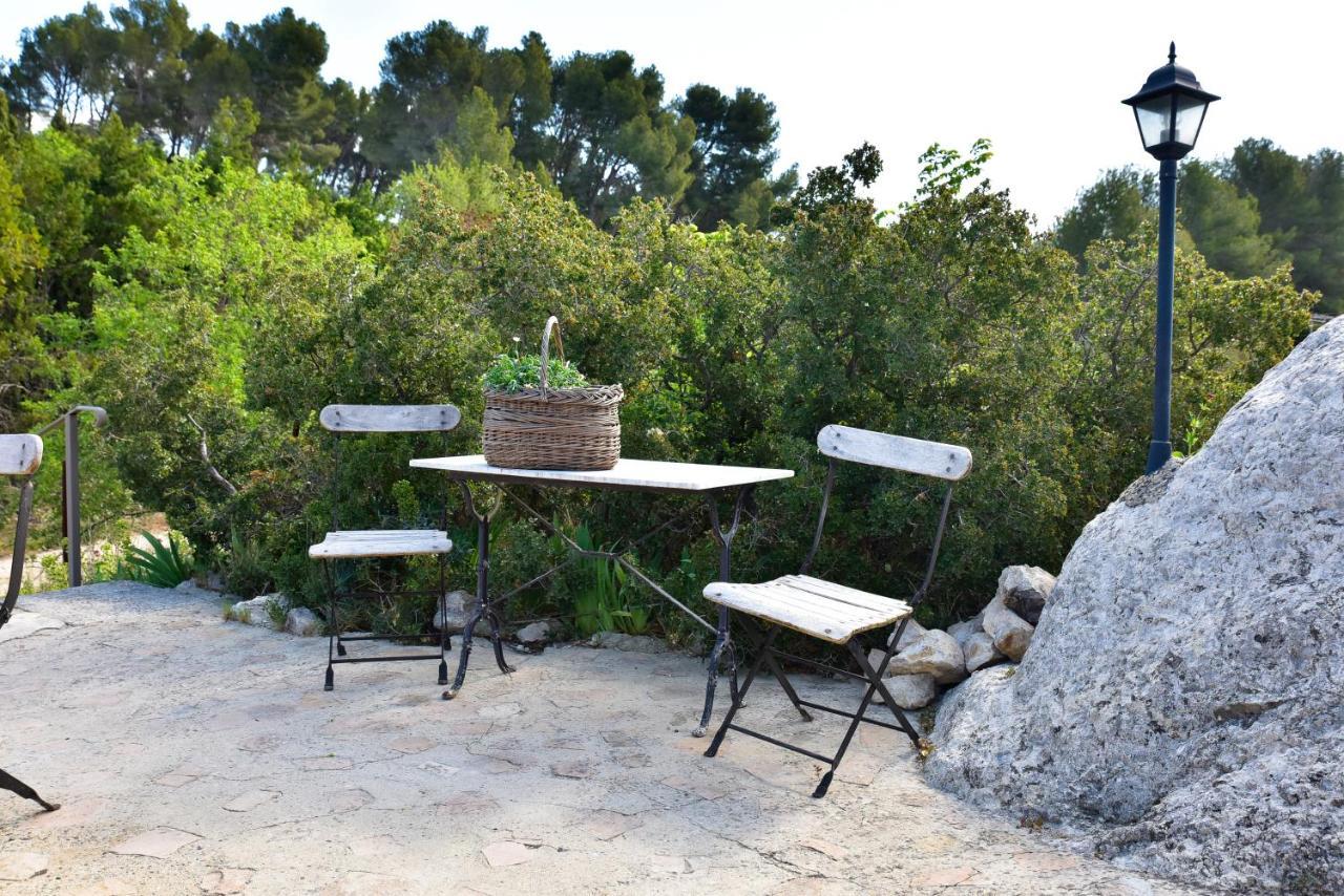 Domaine Du Mas Foucray Aparthotel Les Baux-de-Provence Εξωτερικό φωτογραφία