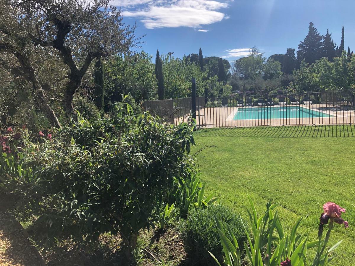 Domaine Du Mas Foucray Aparthotel Les Baux-de-Provence Εξωτερικό φωτογραφία